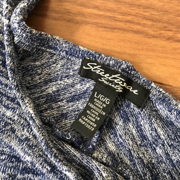 Large blue long sleeved top - Picture 5 of 5